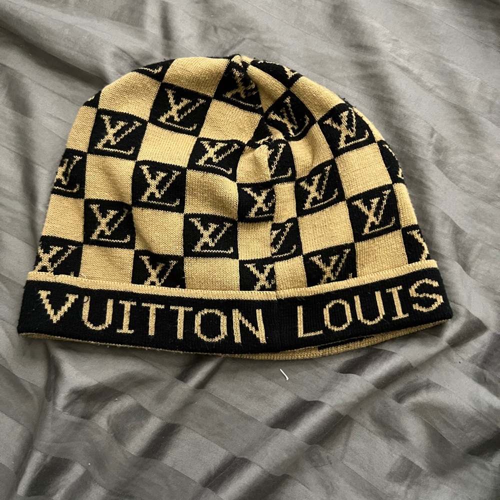 Barely worn like new no box.